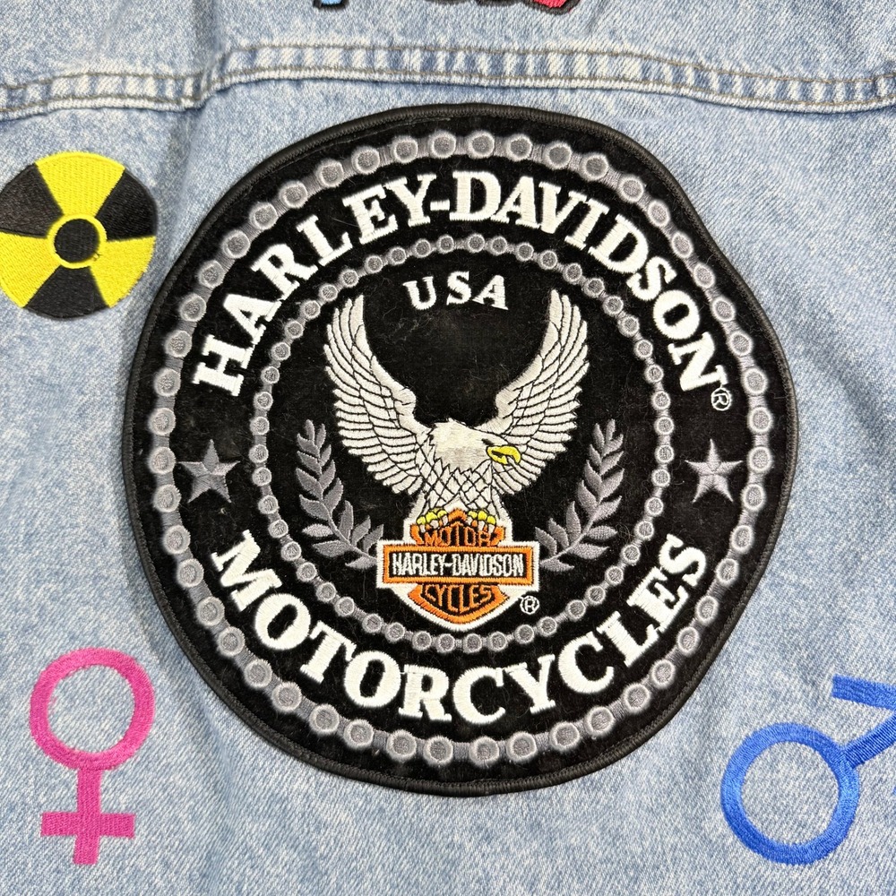 VINTAGE Hippy Harley-Davidson Denim Vest Embroidered Patches Peace Love Pride - Picture 3 of 16